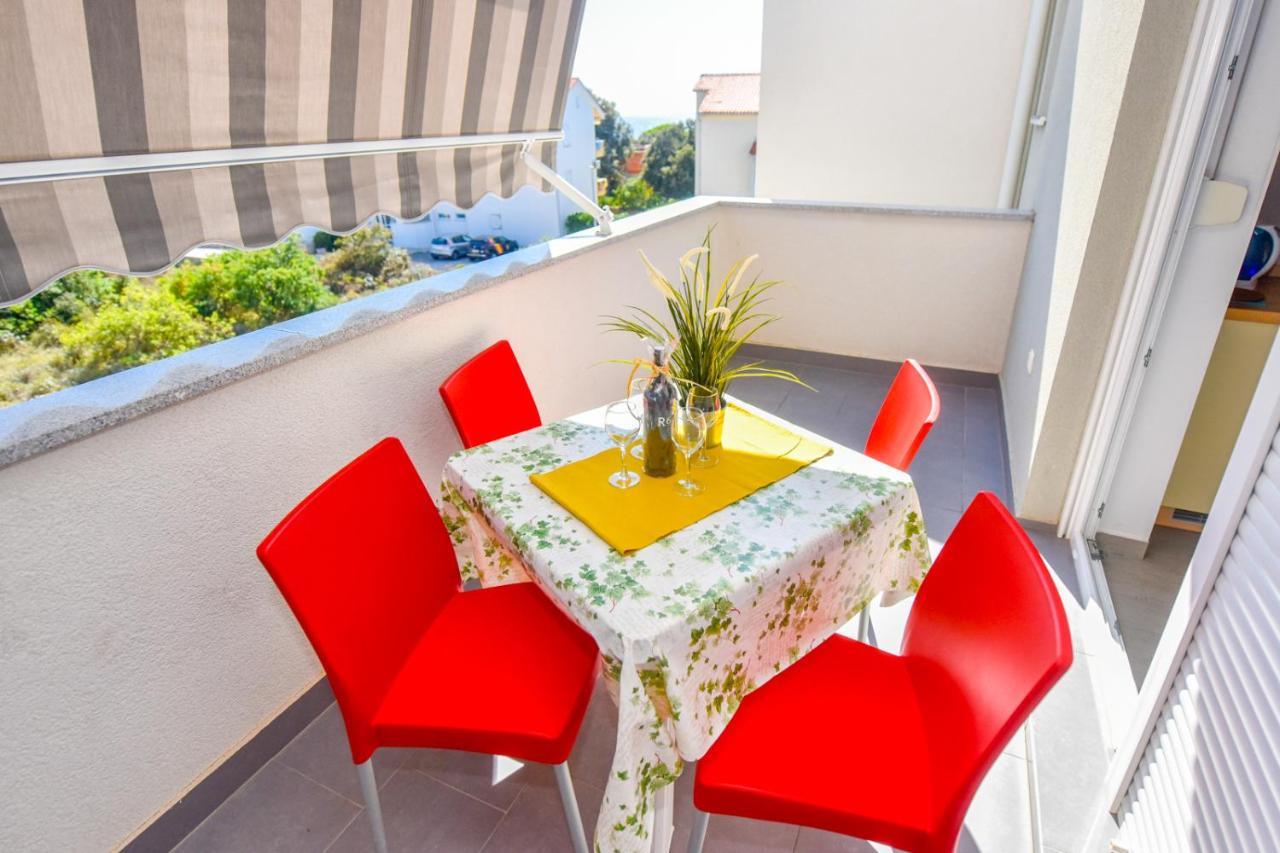 Apartments Yoko Novalja Exterior photo