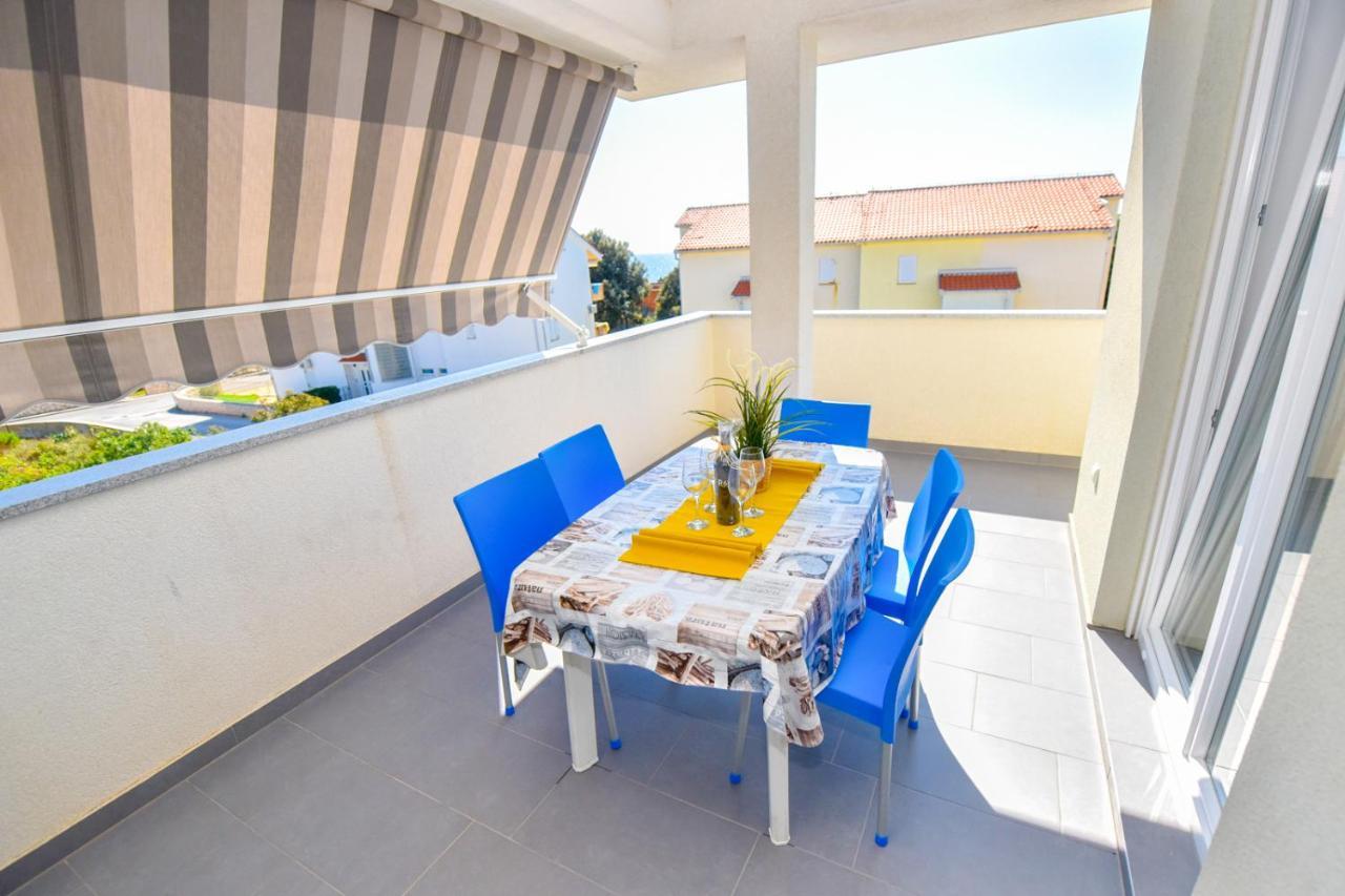 Apartments Yoko Novalja Exterior photo