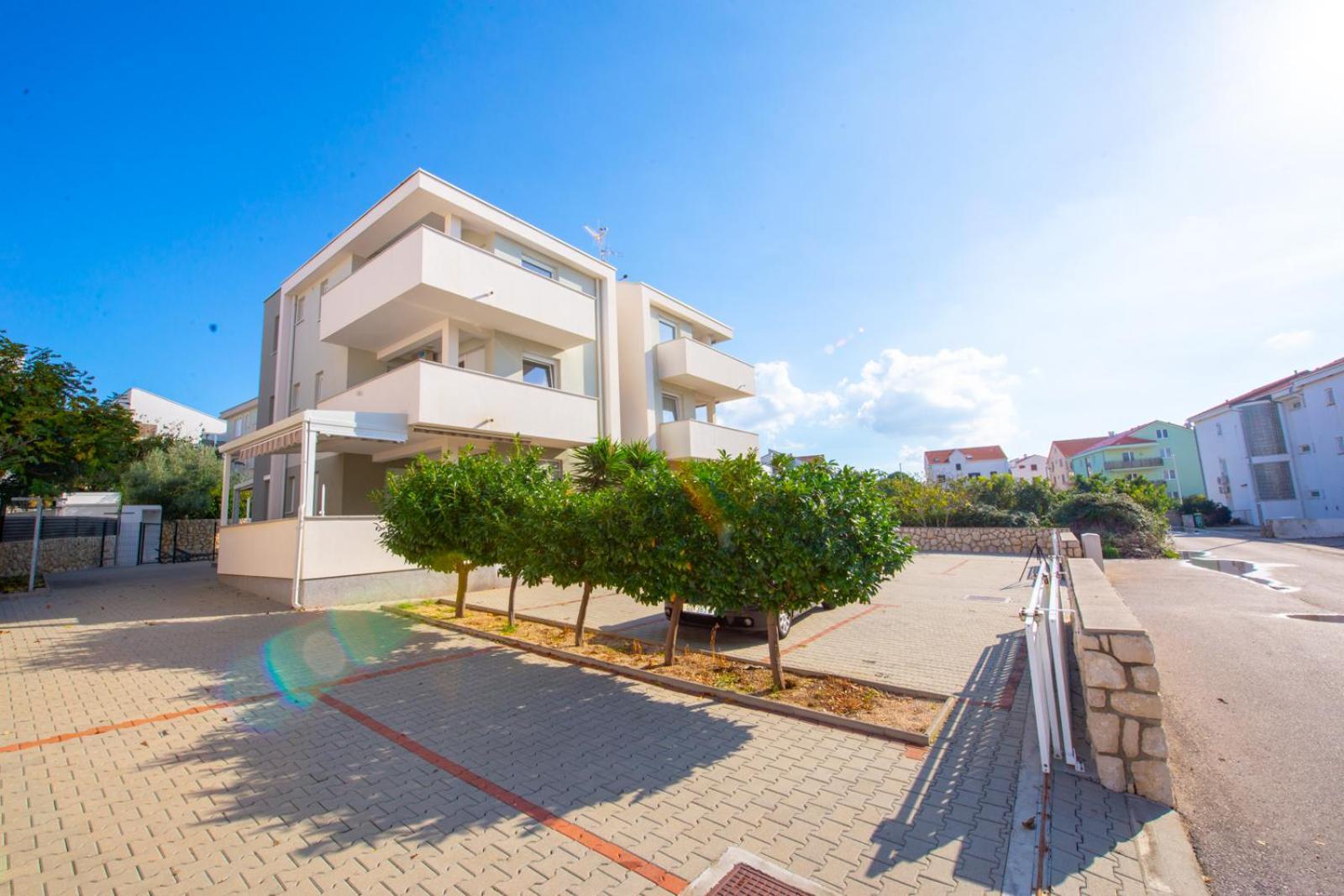 Apartments Yoko Novalja Exterior photo